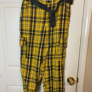 Rue21 Yellow and Black Checkered Cargo Pants